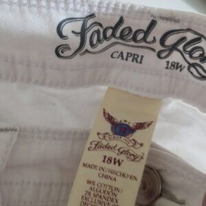 Ladies Capris